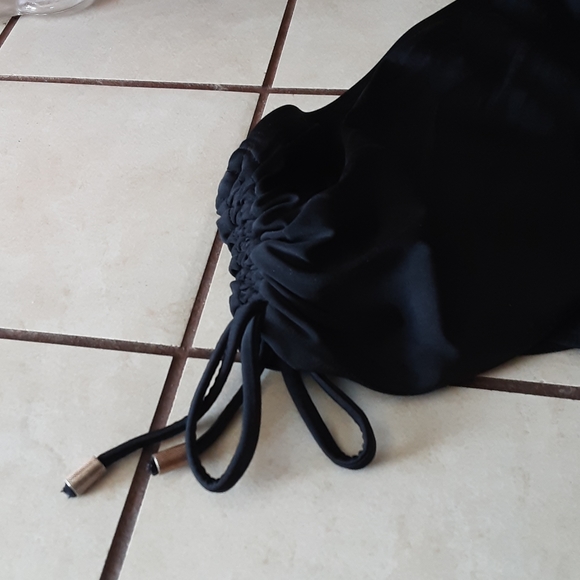 Floral and Black TWO PIECE SWIM SIZE M - Picture 5 of 7